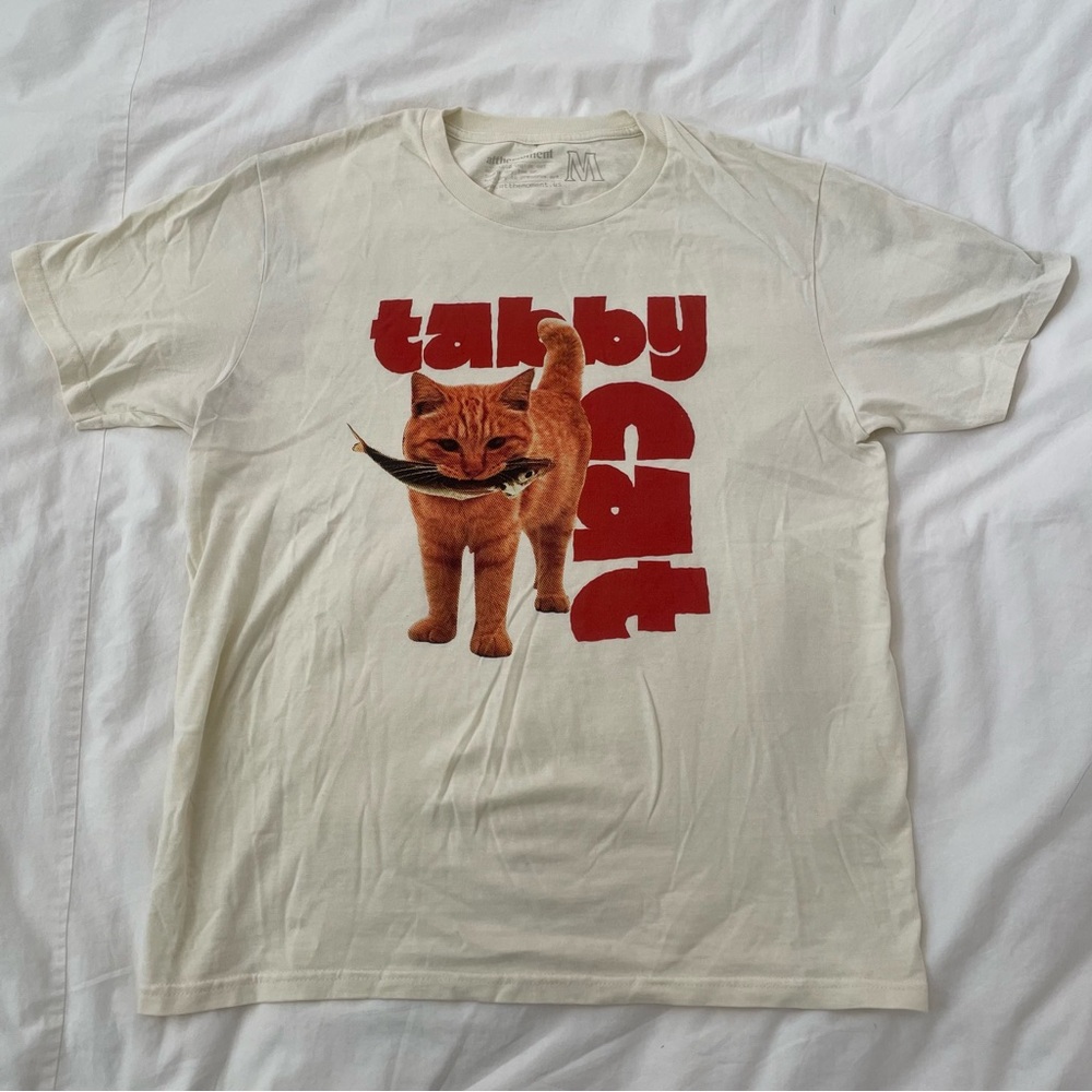 atthemoment Tabby Cat With Fish Tee